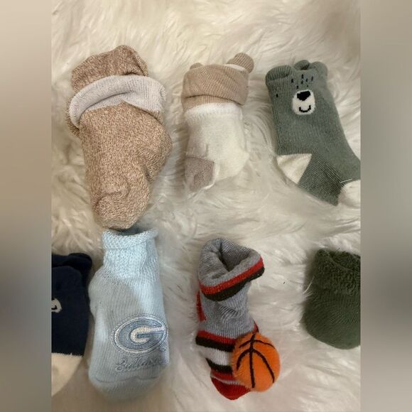 Assorted Baby Socks Collection - Picture 4 of 6